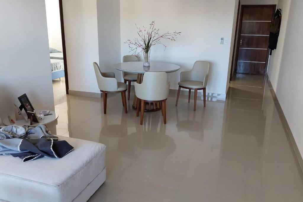 Hermoso Conjunto Residencial Con Piscina Lejlighed Asunción Eksteriør billede